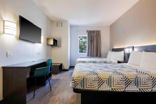 Motel 6-Albuquerque NM - North - image 11