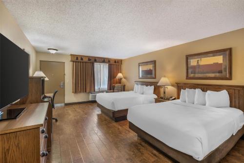 Best Western Plus Kelly Inn & Suites - image 13