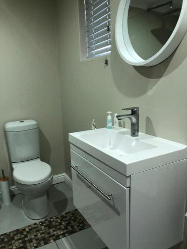 Three on Firmount, Somerset West (zdjęcie 6)