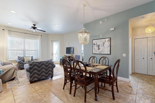 The Waters Condo in ฮอร์สชู เบย์ (เท็กซัส)