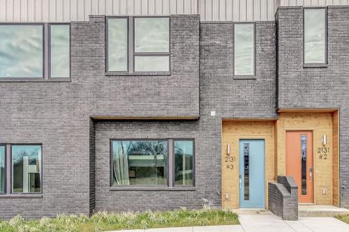 2 Nashville Townhomes - Sleeps 24-Rooftop Patios