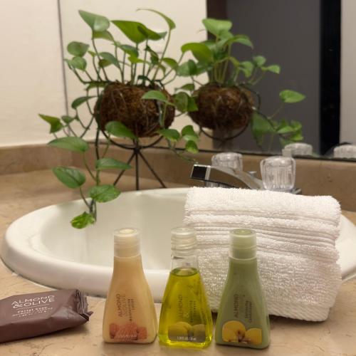 Bathroom, Hotel Portal del Angel in Tegucigalpa
