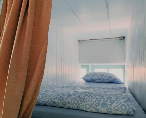 Rambuttri's Monday -Bunkbed Hostel, Бангкок (фото 8)