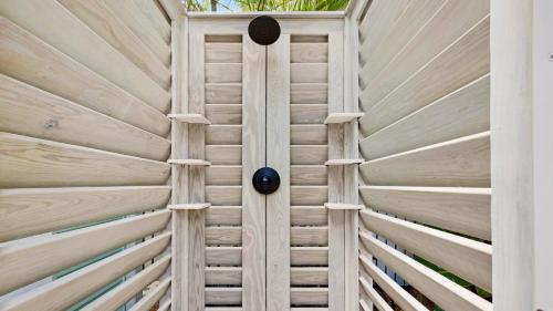 Garden of Emma by Last Key Realty - image 4