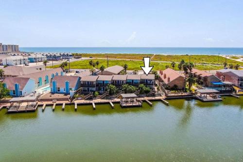 Scoop Deck - Dock Pool & Balcony Views, Corpus Christi