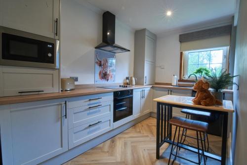 Luxury Flat - 2 Bedroom Apartment on Baker Street, Stirling in Stirling Városközpont