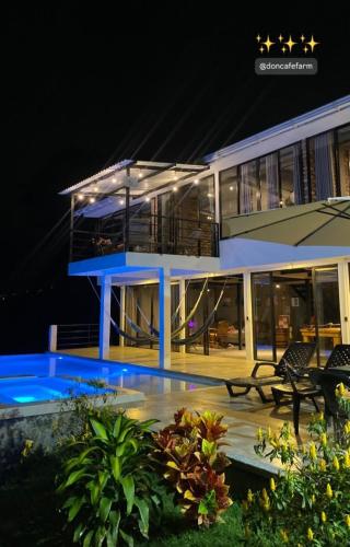 Entrance, Don Cafe - Luxury and confort in El Arenillo