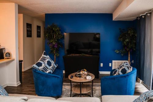Upscale 2 Queen Beds-2 Bath in UNC Charlotte Charlotte Speedway area