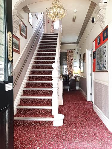 Hunters Lodge Guest House in Freemantle