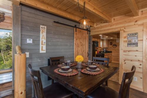 The Sugar Shack by American Patriot Getaways in Pigeon Forge (TN)