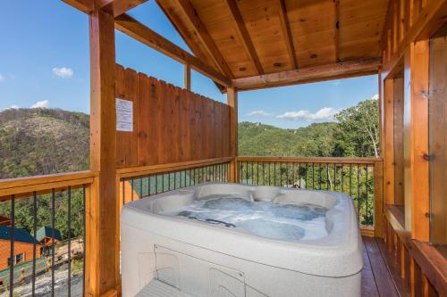 The Sugar Shack by American Patriot Getaways in Pigeon Forge (TN)