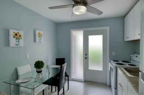 Coconut Grove Singer Island - Unit 4 in Riviera Beach, USA