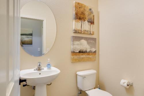 Gorgeous Litchfield Oasis with Grill about 6Mi to Luke AFB - image 14
