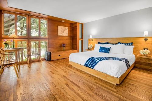 Double room, deluxe