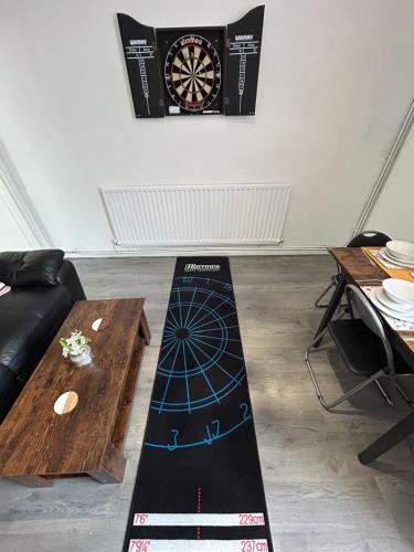 Burlington House - Luxury Home for Contractors in West Bromwich