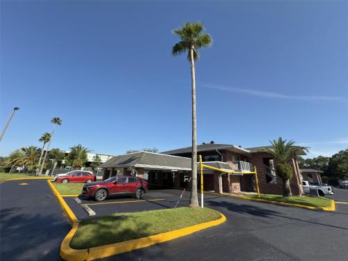 Econo Lodge Jacksonville - image 10