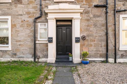 Couples or Golfers Near to Beach in ทรูน