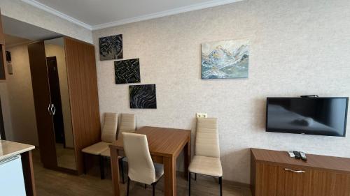 Marvella Hotel & Apartments Panoramic Sea View - Tap to explore photos