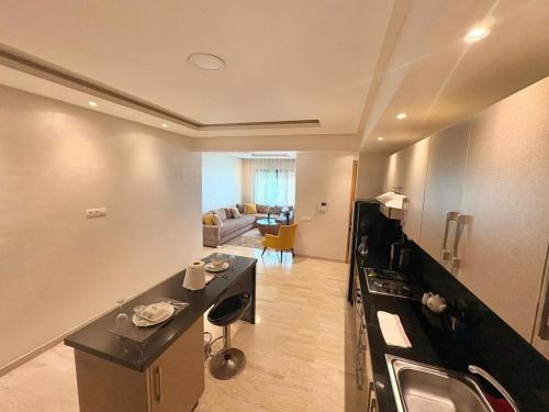 cozy furnished studio fully equipped in 알 피다