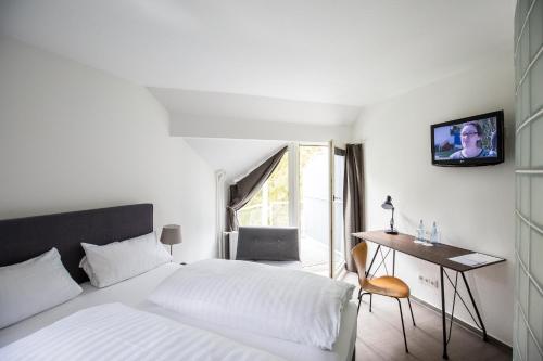 Wald & Golfhotel Lottental - image 14