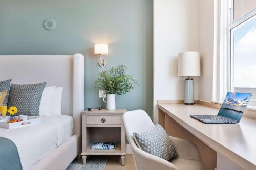 MVR - A Suite That-s Actually as Good as It Looks, Miami (Foto 2)