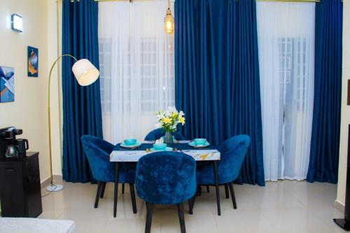 Zane's cabin in เนย์รี