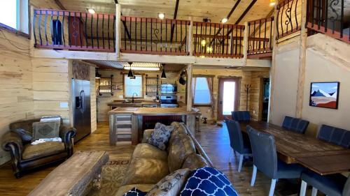 Two Story Cabin 2 Bedrooms with a Loft Sleeps 8 at the Cedaredge Lodge in Cedaredge