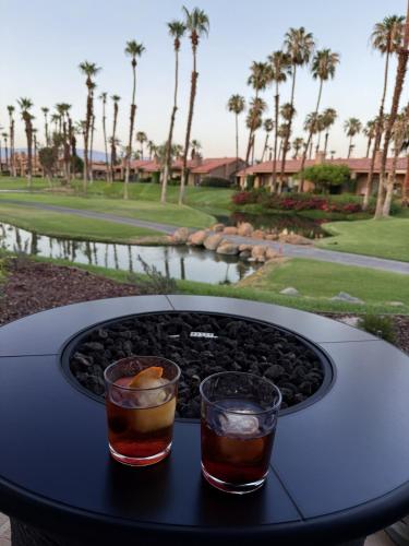 TWO Guest Suites ON Tee Box #2 Palm Valley Country Club with access to Tennis and Athletic Club Two on #2!