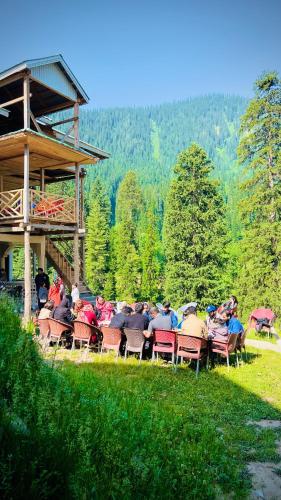 Restaurante, Neelum Resorts Taobat in Sharda
