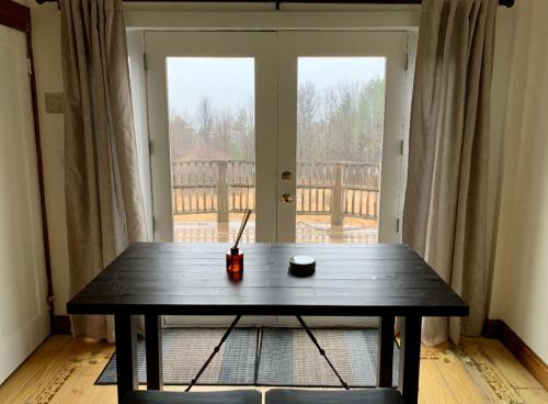 Cute Cozy Cottage Glenford New York in West Hurley