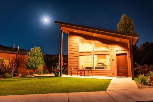 ทัศนียภาพภายนอกโรงแรม, Bryce Canyon Inn in ทรอปิค
