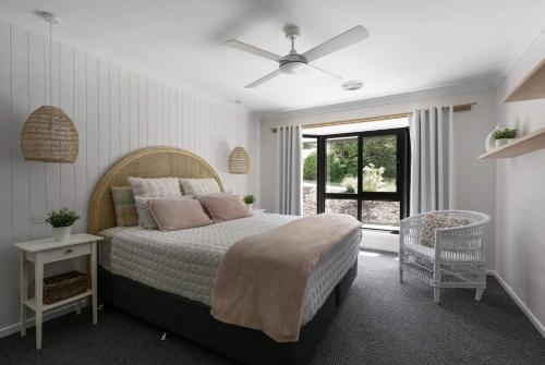 The Alpine House Pool Sauna and Basketball Court in Tawonga