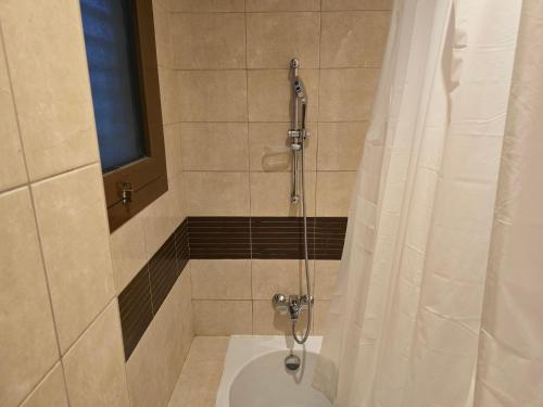 Modern Studio Near Dubai World Trade Centre, Dubaï (photo 8)