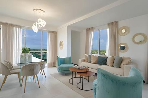 View, Beachside 1BDR Dreamy Apt.| BBQ + Pool & Sea View in Juan Dolio Town Center