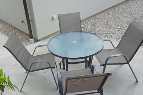 New 2 bedroom Holiday home with over 50 amenities - image 13