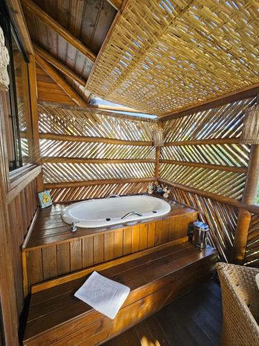 Pousada de Charme Emirados in Agua Branca