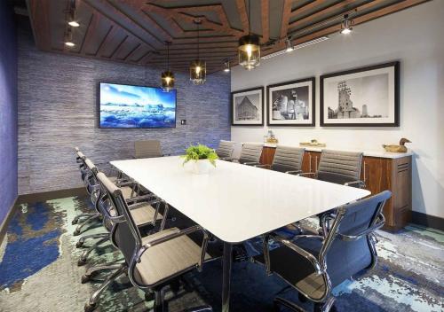2 New Studios with Stunning City Views, Cleveland (foto 2)
