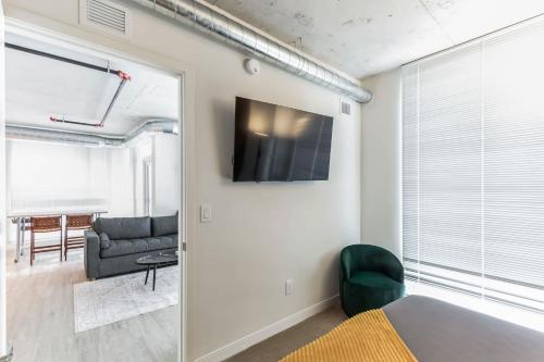 4BR Combined Units at Skyline 776, Cleveland (fotografie 8)