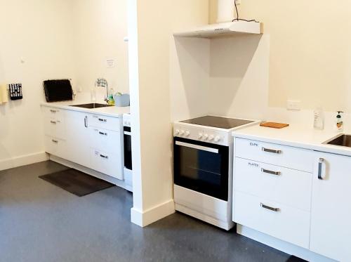 Work Stay at 123 near Olveston Historic Home