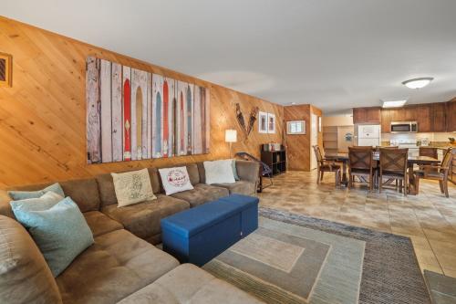 3 Bedroom Kirkwood Condo – Base Camp condo in Kirkwood (CA)