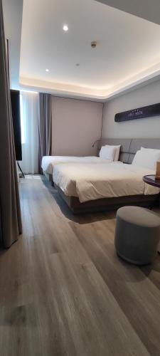2 twin beds