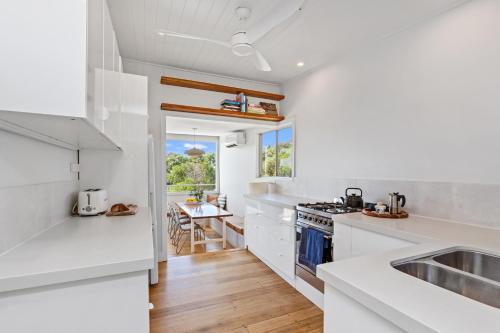 Grey River Beach House - 10 minutes to Wye in Kennett River