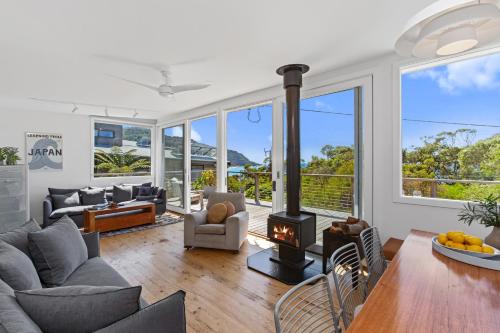 Grey River Beach House - 10 minutes to Wye in Kennett River