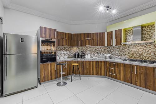 Kjøkken, Jade of Ridge in Asylum Down