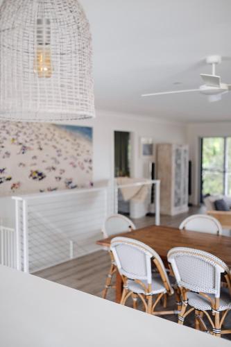 Facilities, Discover Lambeth Walk Beach Home in Bundeena
