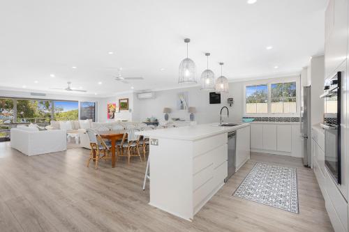 Facilities, Discover Lambeth Walk Beach Home in Bundeena