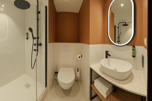 Logis Hotel de Port d'Alon - St Cyr sur Mer - 화장실