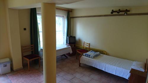 1 double bed