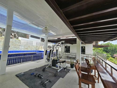 フィットネスセンター, Eagles Nest Beach Resort Room 6 in サマール区 サマール島