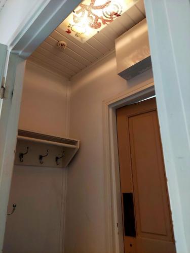 Taideniityn huoneisto Taika 1 - 6lle in Varkaus